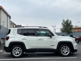 台形ホイールアーチもJeepの伝統の一つです。