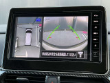 アラウンドビューモニターは、まるで上空から見たような映像で駐車をサポート!苦手な駐車も心強いですね!