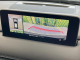 【360&deg;ビューモニター】専用のカメラにより、上から見下ろしたような視点で360度クルマの周囲を確認することができます☆死角部分も確認しやすく、狭い場所での切り返しや駐車もスムーズに行えます。