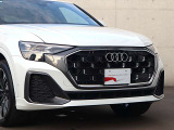 デザイン・ボディカラーが都会的な建物にも非常に良く映えます。クール・知的。Audiの持つ「品の良さ」が伝わってきます。