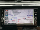 嬉しいナビ付です♪これで遠出も安心です。目的地まで連れて行ってくれます。ドライブが楽しくなりますね。