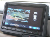 【バックカメラ】駐車が苦手な方でも安心してお乗りいただけます。リバース連動で画面が切り替わるのでとっても便利です。