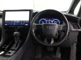運転席廻りです。
