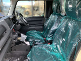 運転席・助手席シート廻りは使用感も少なく、良好な状態となっています。丁寧に使われていたことがよくわかりますね。
