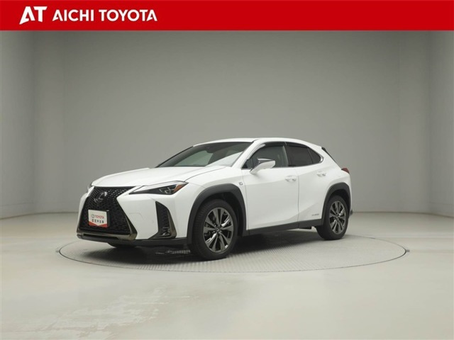 UX 250h Fスポーツ 4WD 