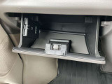 グローブボックスはとっても大きくて使いやすいですよ!他にも収納が充実しているので小物もスッキリ収まりますよ!