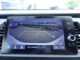 ギヤをRに入れるとナビの画面に後ろの映像が映るリヤカメラ付!後退時の安全確認やコンディションの悪い視界でもカラーバックモニターがドライバーをサポート☆☆☆