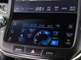 使いやすさや安全性を追求したステアリング周り!高級車ゆえにスイッチ類が多いのも特徴ですね!考え尽くされた配置ですぐに使いこなす事が出来ますのでご安心下さい!是非、体感してみて下さい!!