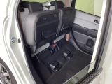 運転席/助手席シートヒーターで寒い日もすぐに温かくなり快適に過ごせます。2段階の温度調整が可能です。