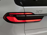 BMW伝統のL字型テールライト