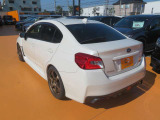 左後ろからの画像です!日々お買い得車両続々入庫しております!