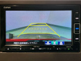 【バックカメラ】運転が苦手な方も車庫入れラクラクです!ギアをリバースに入れれば自動的に切り換わりますので、面倒な操作は不要です♪狭い駐車場もお車を傷つけず安心ですね!