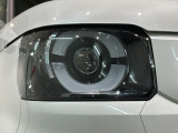 LEDヘッドライトは、点灯の瞬間から最大光量を発揮し、突然暗くなるトンネルなどでの安定感を高めます。