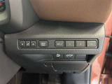 両手が荷物で塞がっている時にはコレ!パワーバックドアで開閉ラクラクです。バックドアに手が届かない時も、リモコンで開閉の操作が可能です。もちろん、荷物もたっぷり積めます。
