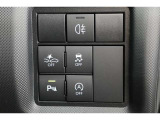 ■衝突回避支援機構■自動車に搭載したレーダーやカメラからの情報をコンピュータが解析し、運転者への警告やブレーキの補助操作などを行います。事故予防に!