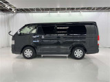 スライドドア開口部が広く荷物の出し入れがスムーズにできます。