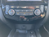 フルオートエアコン 温度設定をすれば自宅のエアコンのように車内の温度をコントロール
