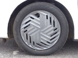【タイヤ】【純正16インチホイール】《185/60R16》ホイールキャップ付き