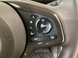 【アダプティブ・クルーズ・コントロール】予め設定した車速内でクルマが自動的に加減速。 前走車との適切な車間距離を維持しながら追従走行し、高速道路でのドライバーの疲労を軽減してくれる嬉しい機能付♪