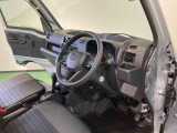 納車前にはプロのメカニックが点検、整備を行いますので安心してお乗り頂けます!!
