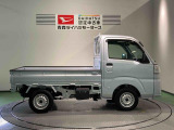 納車前にはプロのメカニックが点検、整備を行いますので安心してお乗り頂けます!!