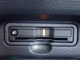 ■【ETC車載器】が装備されています。セットアップをしてお渡しとなり、ETCカードを差し込むだけで高速道路の利用が可能です。