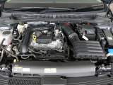 納車前にはエンジンルームからボディー、内装と隅々までしっかりとクリーニングを施工致します。