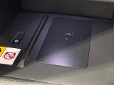 【置くだけ充電】携帯を置くだけで充電可能な便利なオプション付きです!
