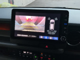バックカメラ付きで駐車の際も安心です。