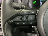 ステアリングリモコンは、運転中でも簡単に音量調整やチャンネル変更もできます!わき見運転防止にもつながるので安心です♪