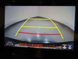 【バックモニター】後ろのカメラの映像がモニターに映し出されるので、後方の見えない死角や、障害物との距離などもしっかり安全確認することができます!