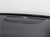 【harman/kardon】世界のオーディオファン垂涎のプレミアムサウンドシステムを搭載。原音に近い音場空間を忠実に再現。乗る人すべてに最良の音響体験を提供します。