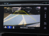 ★バックモニター搭載★ バック時目視しにくいクルマの周囲をカメラで映し出し、安全・安心駐車をサポート♪バックの苦手な方も後ろがハッキリ見えるので安心です☆