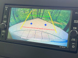 【バックカメラ】駐車時に後方がリアルタイム映像で確認できます。大型商業施設や立体駐車場での駐車時や、夜間のバック時に大活躍!運転スキルに関わらず、今や必須となった装備のひとつです!