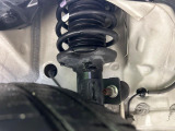 お車を安心してお乗りいただく為には、足回りの定期点検が欠かせません。サービスサポート(有償保証)では無料点検もご提供しており、安心のカーライフをお過ごしいただけるサポート体制が整っています。