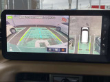 アラウンドビュ-モニタ-で上空から見下ろしているかのような映像でスム-スな駐車をサポ-ト♪
