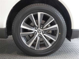 R8年式夏タイヤ225/60R18ダンロップ製です。