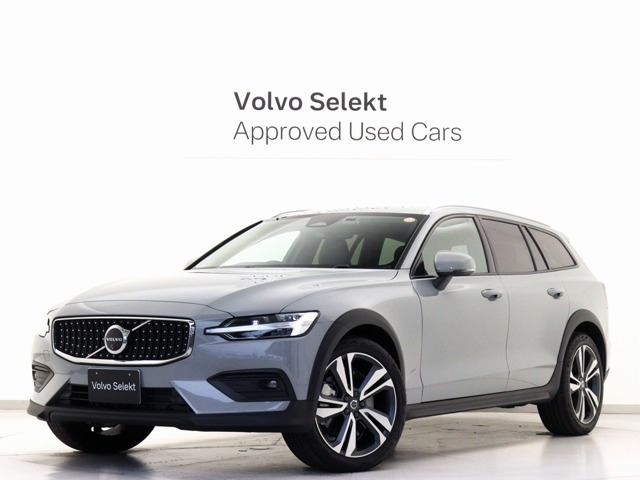 ボルボ V60クロスカントリー 