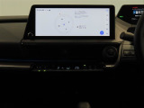 ディスプレイオーディオを装備。スマホとクルマをつなぐことで、これまでのナビに加えて、いろんなサービスが楽しめます。