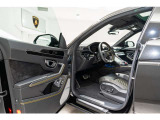 Carpets and floor mats