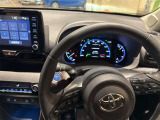 このハンドルを握った時に、車を所有している優越感を味わえますね