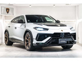 ウルス ペルフォルマンテ 4WD 