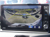 バックカメラ:後方確認がラクにできるので駐車も安心