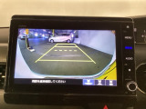 バックモニター付きで、車庫入れやバック時の後方確認をサポート。