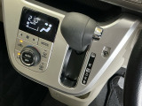 発進時から滑らかに加速する無段階変速のCVTはストップ&ゴーの多い街の中も快適です
