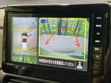 【アラウンドビューモニター】専用のカメラにより、上から見下ろしたような視点で360度クルマの周囲を確認することができます☆死角部分も確認しやすく、狭い場所での切り返しや駐車もスムーズに行えます。