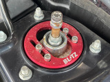 【BLITZ車高調】車高が低くなり、スタイリッシュな見た目となっております。車両の重心が下がる事で、走行時の安定性も向上します♪