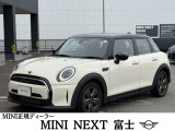 街乗り中心で使いやすいMINIをお探しの方に。後席と荷室に余裕があり、日常使いしやすい一台です。正規ディーラー認定中古車のため、遠方のお客様にもご安心してお乗りいただけます。