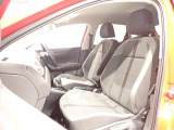 清潔で広々した座席です!是非、現車を見て体感してみてください。