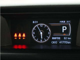 センターディスプレイに、クルマからのさまざまな運転情報を表示。